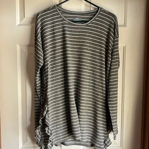 Cute Aerie tunic, grey with white stripes, large